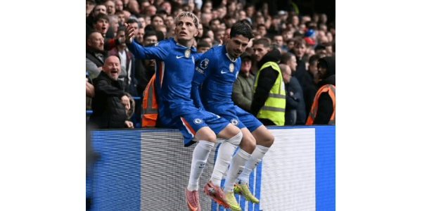 Garnacho brille à Stamford Bridge sous le maillot de Chelsea Garnacho brille à Stamford Bridge sous le maillot de Chelsea