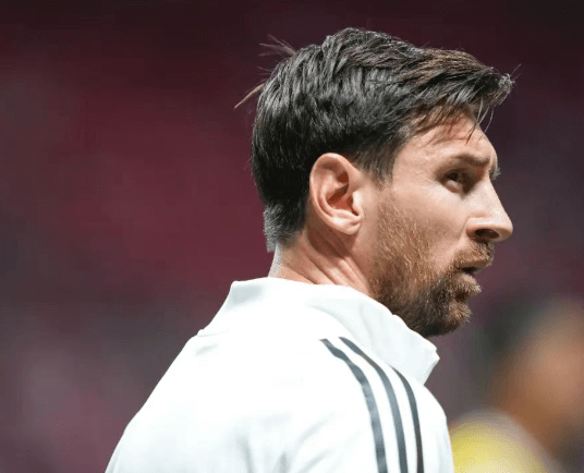 Messi suspendu : une confrontation entre performance commerciale et professionnalisme